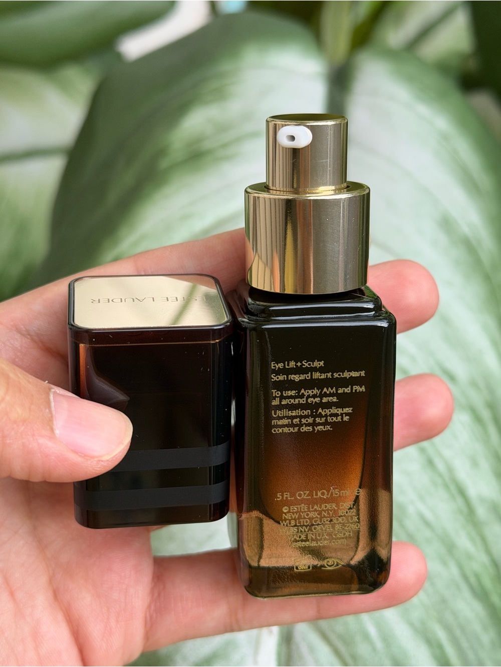 Estee Lauder Advanced Night Repair Eye Lift + Sculpt - Brown - Picture 4 of 5